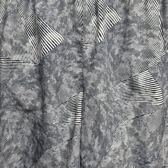 Old Navy Active Men's XXL Lined Running Shorts Gray Black Geometric Small Pocket - Picture 2 of 7